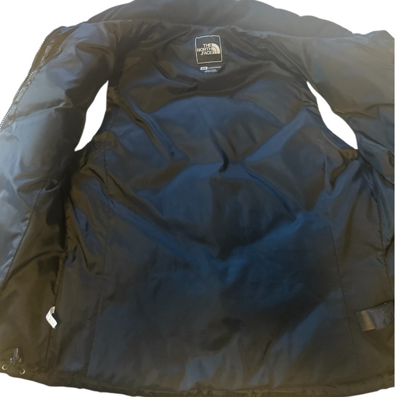 The North Face Women’s 550 Down Puffer Vest (Size M) - Picture 2 of 3